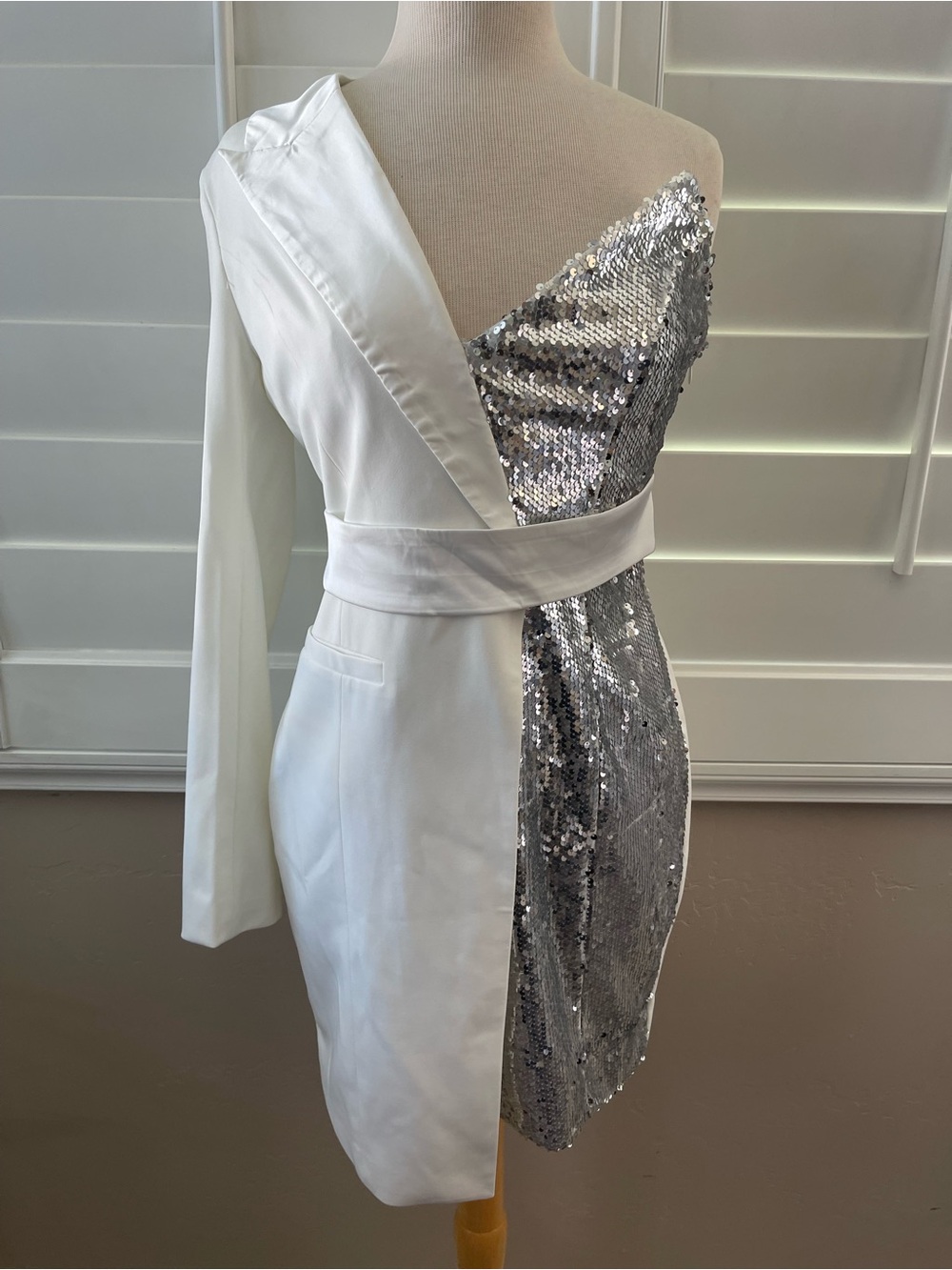 Miss Circle Asymmetric White Blazer Mini Dress with Silver Sequin Bodice Large